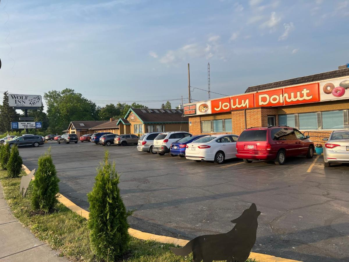 Wolf Inn Hotel Sandusky Exterior photo