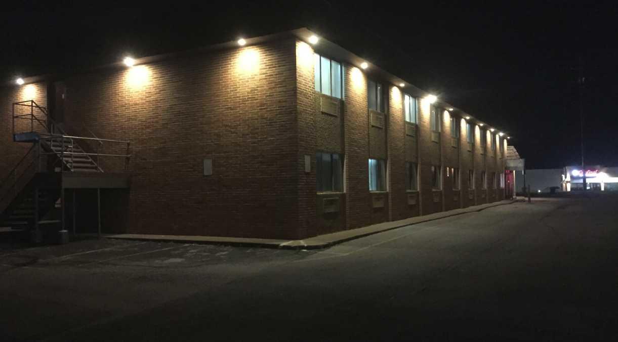 Wolf Inn Hotel Sandusky Exterior photo